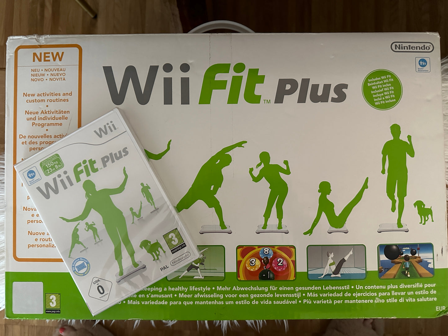 Wii FIT PLUS BUNDLE/Nintendo